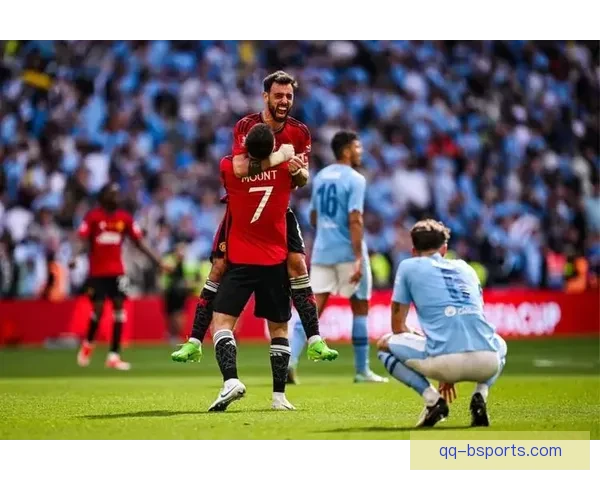 梅努英超决赛力克曼城攻破球门为球队夺冠奠定基础