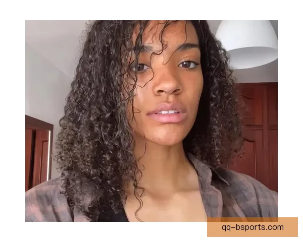 萨尔玛·帕拉略洛：西班牙女足新星在世界杯淘汰赛屡次关键进球并助力巴萨女足称霸